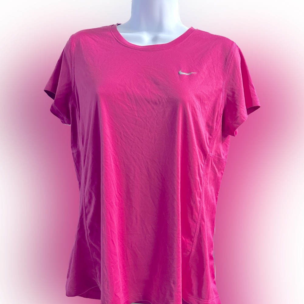 Nike - Large - Pink